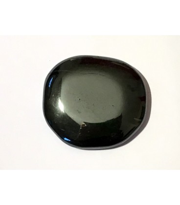 Pendentif pierre plate hématite vendu avec cordon